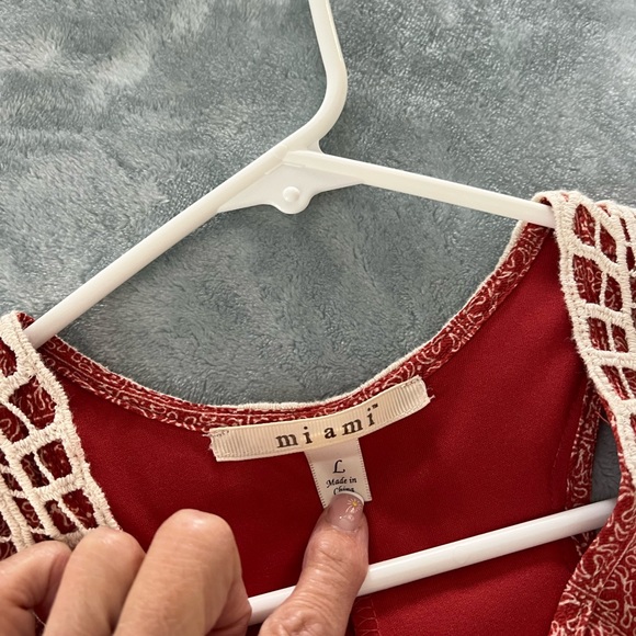 Miami brand sleeveless dress with lace embellishments - Picture 4 of 4